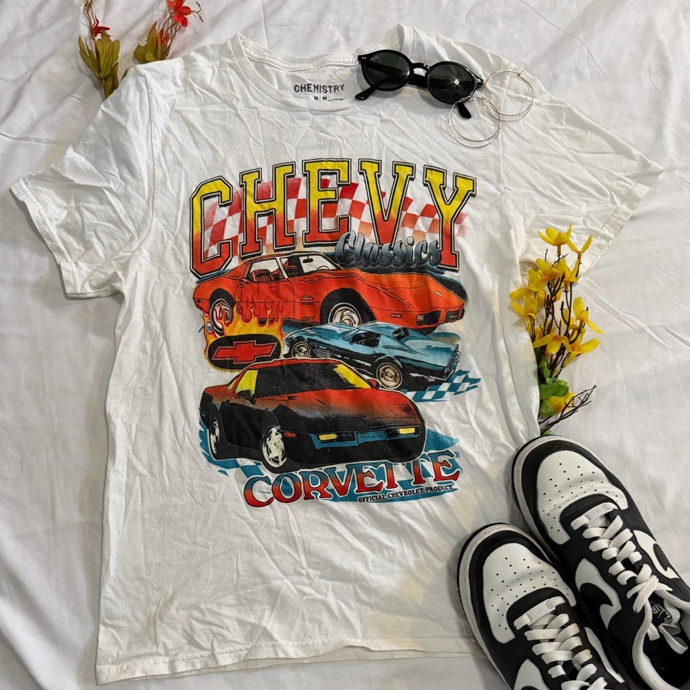 Chemistry White Medium Chevy Corvette T-Shirt